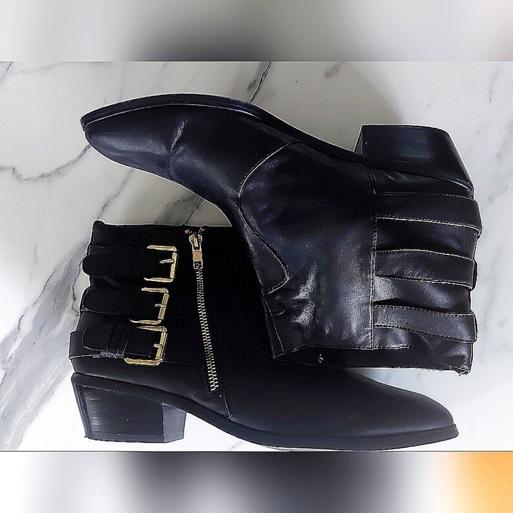 Y2K Grunge Revival Black Ankle Boots with Triple Buckle Detail Size 10.5 Edgy